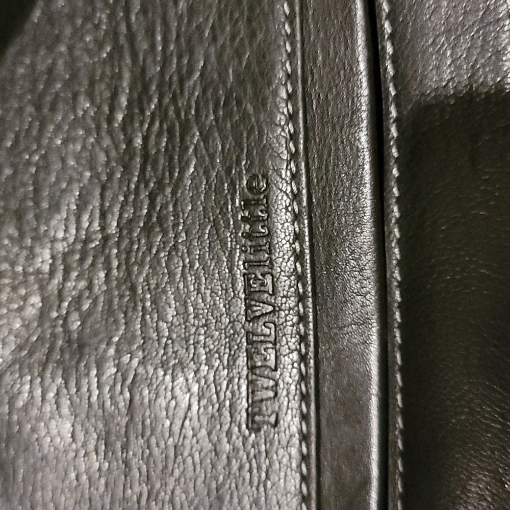 Twelve little tote